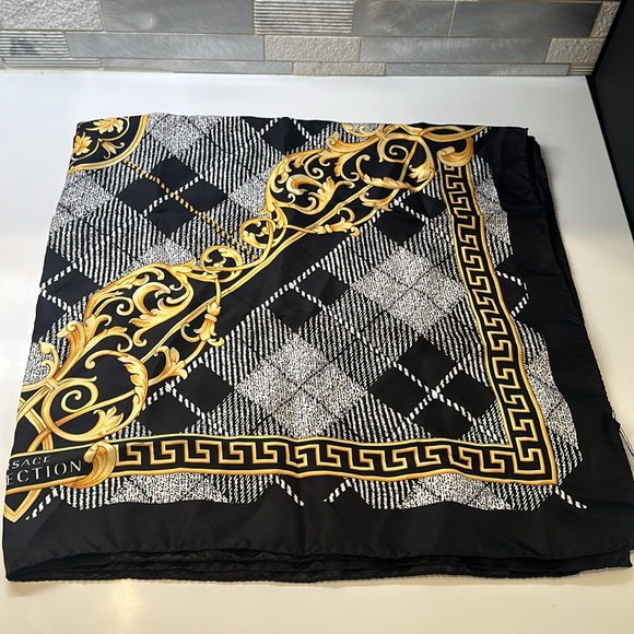 Versace Collection scarf - Picture 5 of 5